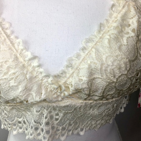 ALTAR’D STATE | Lace Racerback Bralette Ivory - Picture 14 of 16